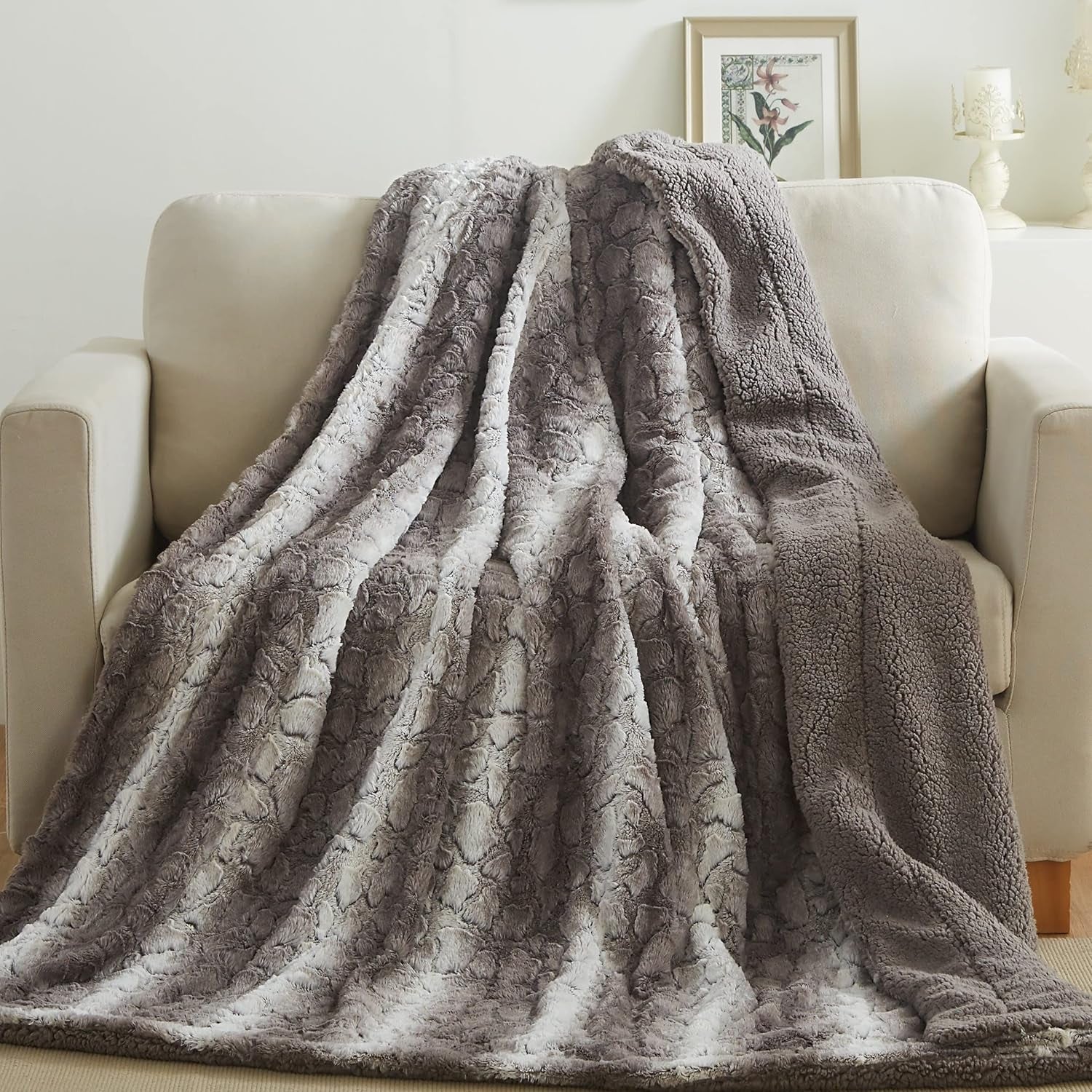 Tache 50 X 60 Inch Grey Snow Giraffe Super Soft Warm Embossed Faux Fur with Sherpa Back Throw Blanket